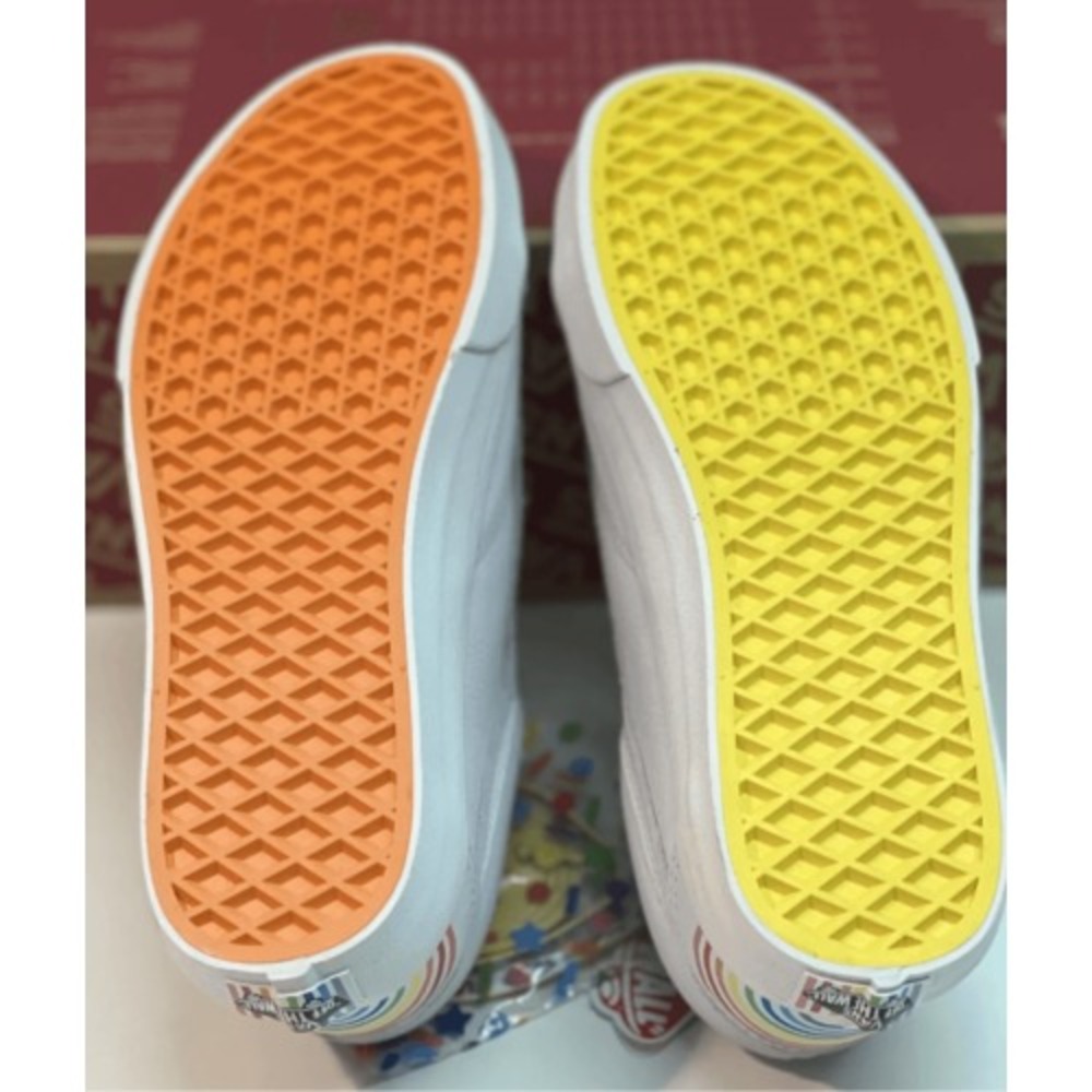 Vans Sneakers Old Skool Flour Shop Rainbow Men's Size‎ 10.5 Women 12 White New - Picture 8 of 11